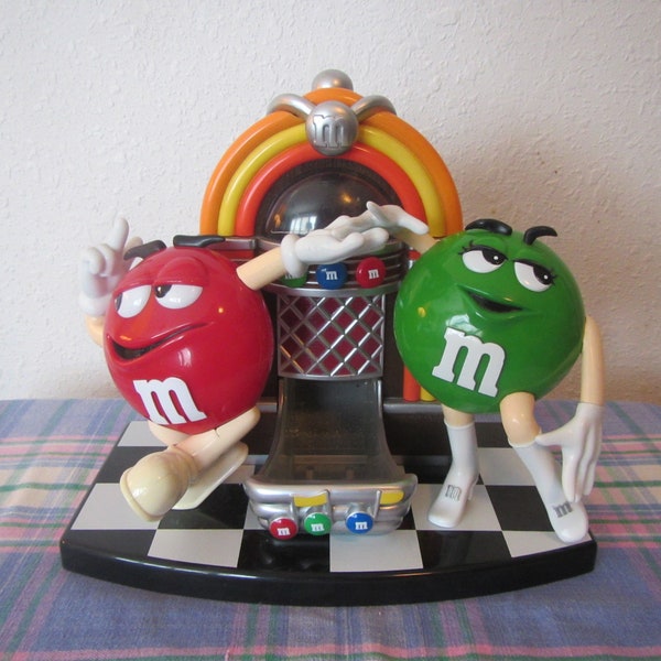 M & M  ROCK'N ROLL Dispenser ** Red guy and Green girl M and Ms, Collectors edition  ** 2mm