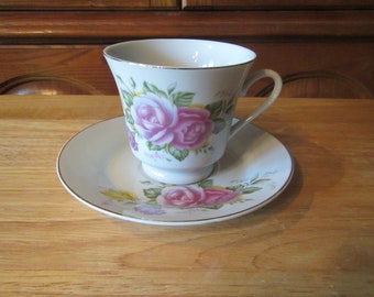 China Taza de té y platillo, Floral púrpura con adornos dorados, taza y platillo hecho en China #C-53