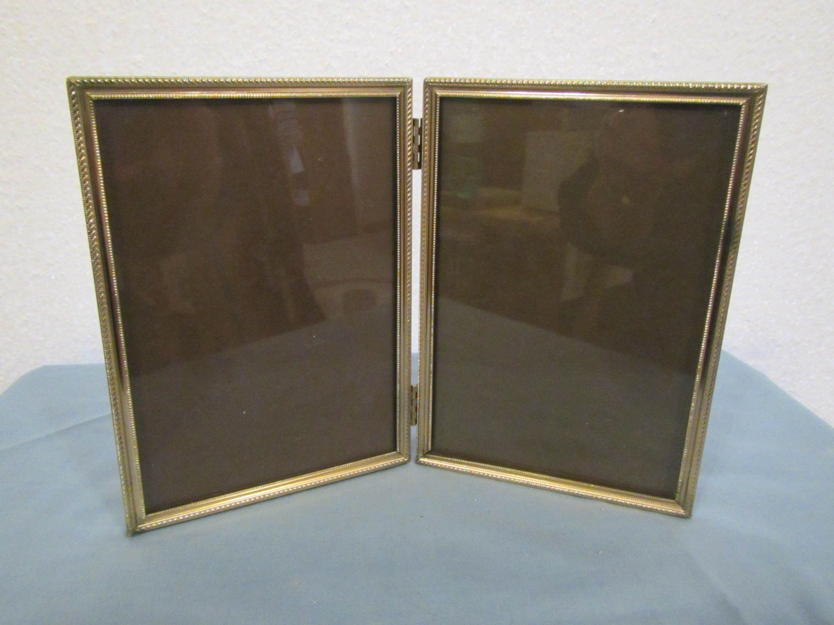 Double 5 By 7 Gold Tone Picture Frame With Glass Etsy double-5-by-7-gold-tone-picture-frame-with-glass-etsy