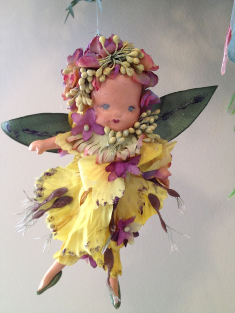 Garden Flower Fairies green leaf wing