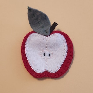 Felt Apple Brooch for the Teacher