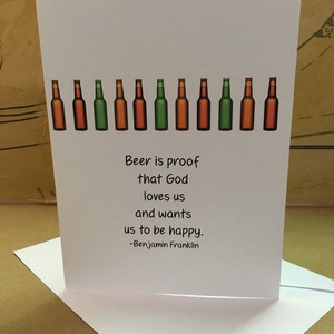 ¡Tarjeta en blanco sobre la cerveza!
