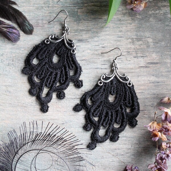 Boucles d'oreilles surdimensionnées dentelle noire acier inoxydable hypoallergénique, boucles d'oreilles Boho légères en tissu crochet