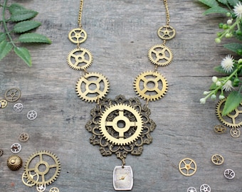 Steampunk Halskette: Cosplay Burning Man Gold Statement Schmuck - Antike Zahnräder, Ziffernblatt, Bronze Filigree