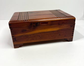 Vintage wood chest hinged Trinket Box. Jewelry box.