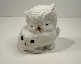 Vintage Snowy White Owl figurine sculpture George Good Snow Freeman Anthropomorphic. Mom baby owl