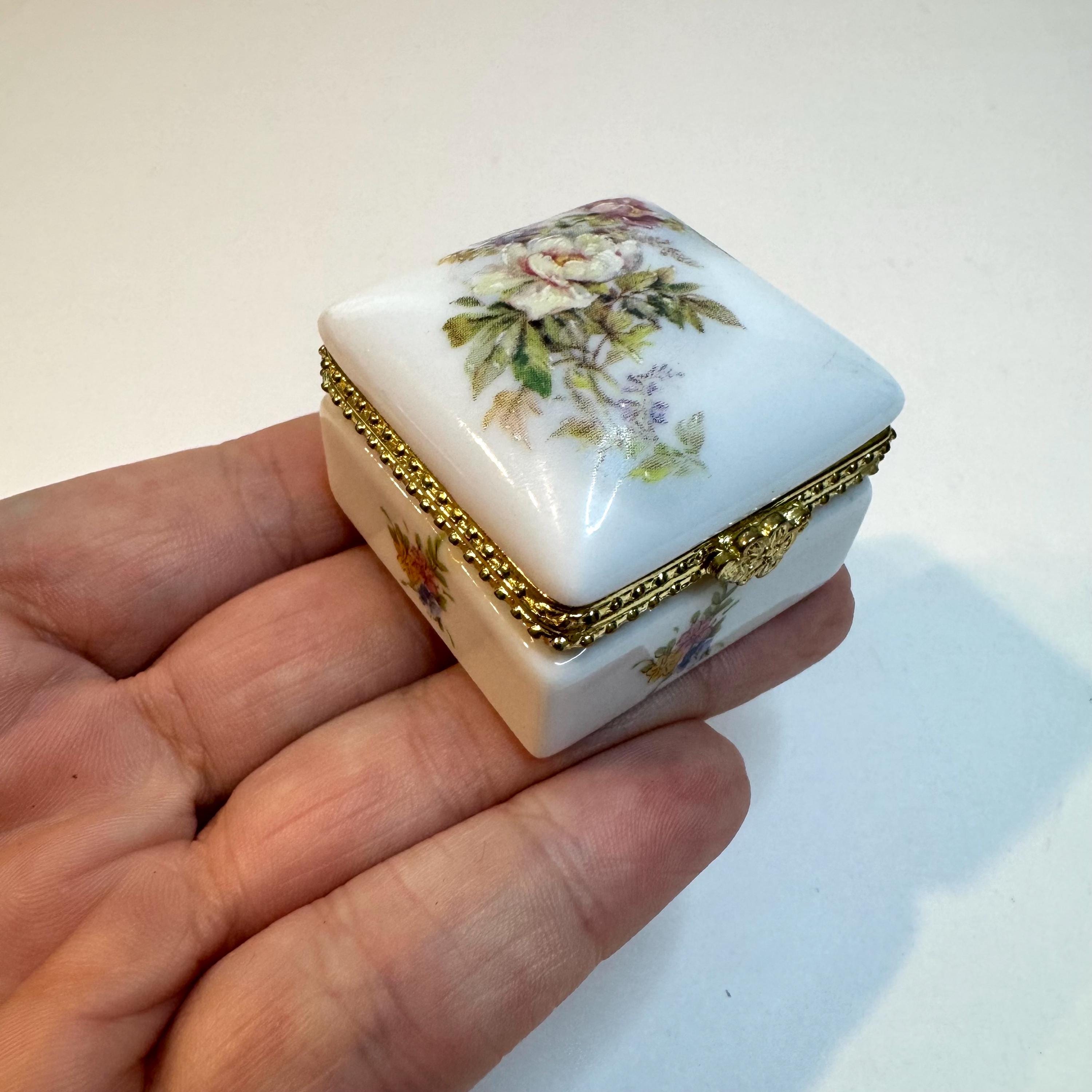 Porcelain hinged box - Etsy 日本