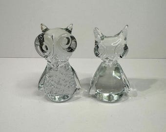 Vintage 2 clear glass owl figures. Blown Glass handmade owl figure trinket