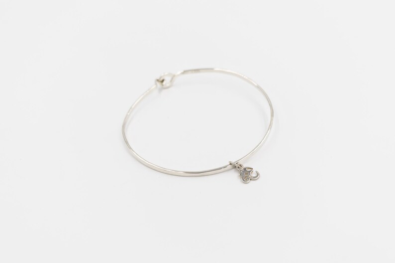 Namaste Bracelet Om Bracelet Zen Jewelry Sterling Silver Charm Bangle Yogi Jewelry Silver Charm Bracelet Hindu Jewelry Ohm Bracelet