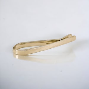Gold Tie Bar, Minimalist Gold Tie Clip, Groomsman Gift, Father&#39;s Day, End of Year Teacher Gift, Mens Wedding Tie Accessories, Gift for Dad