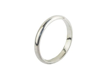 Simple Sterling Silver Wedding Band, Classic Women's Wedding Band 2.5 MM, Plain Silver Ring Band, Traditional Women's Wedding Band