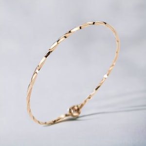 Open Bangle, Gold Bangle 14K Gold Filled, Thin Bangle Bracelet, Dainty Bangle, Twisted Wire Bracelet, Yellow Gold Bracelet, Gold Bangle