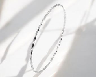 Hammered Wire Bangle Bracelet Sterling Silver Stackable Hammered Wire Bangle Bracelet Sterling Silver Stackable
