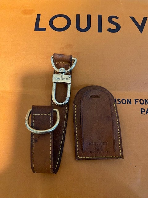 Louis Vuitton Red Leather Luggage Name Tag & Strap Holder Louis