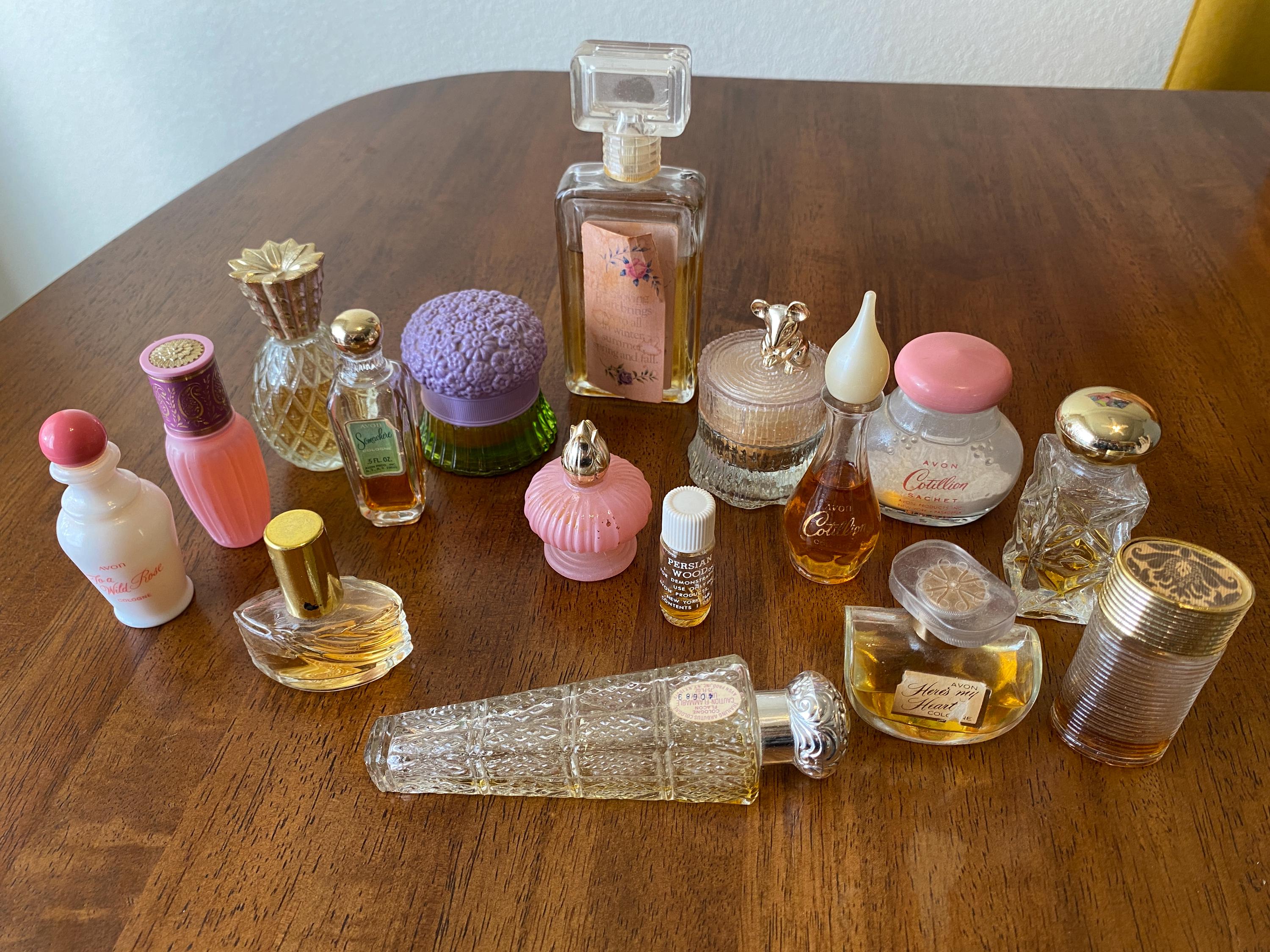 希少 AVON ヴィンテージ香水瓶 2点 ロマンティックローズ Avon Rose Perfume Bottle - Etsy