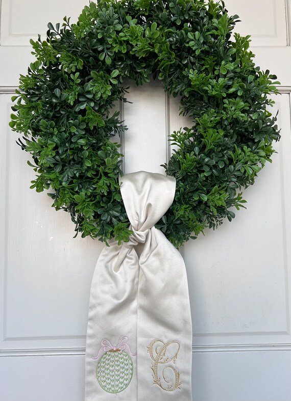 Faux Boxwood Wreath- 24"