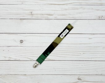 Green Camo Pacifier Clip, Binky Clip, Camouflage, Baby Gift