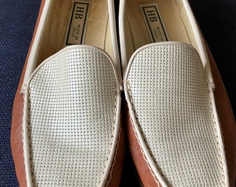 Vintage Ladies Italian Loafers .