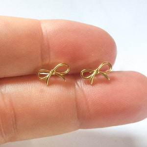 Bow Stud Earrings in 925 Sterling Silver or 18K Gold-Plated Silver – Mini Earrings – Women’s Earrings – Girls' Earrings – Small Earrings