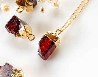 Raw Garnet January Birthstone, Dainty Raw Garnet necklace, Gold Garnet pendant, Raw healing crystal Jewelry, Gift for her, Red gemstone