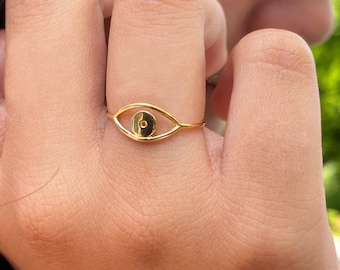 Dainty eye ring, minimalist ring , talisman ring, tiny ring, gift for her, evil eye ring sterling silver, tiny gold ring,