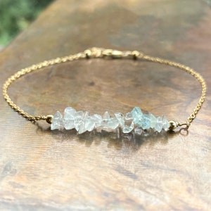Raw Aquamarine bracelet, March birthstone bracelet, Tiny sterling silver aquamarine bracelet, Gift for her, Birthstone gift