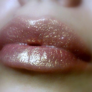 Oh My Gold Clear Lipgloss with Golden Glitter image 2