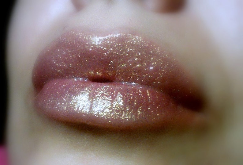 Oh My Gold Clear Lipgloss with Golden Glitter image 2