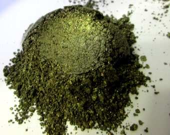 Calista - Olive Green/Khaki with Golden shine - Mineral Eye Shadow - Natural