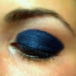 Majestic Blue - Dark Blue Eye Shadow - Natural - Mineral