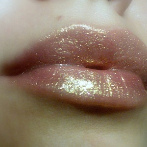 Oh My Gold Clear Lipgloss with Golden Glitter image 3