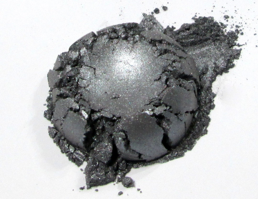 In Sterling - Grey-Silver Eye Shadow - Natural - Mineral