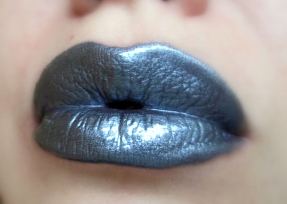 Grey lip color online