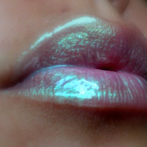 Luna Green - Clear / Sheer / Opalescent Lip Gloss With Green Shine - Vegan - Gluten Free - Fresh - Handmade Cruelty Free