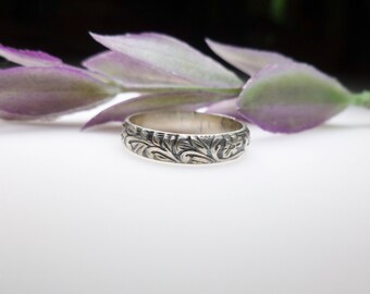 Floral Design Sterling Silver Ring. Simple Floral Pattern Silver Ring Band