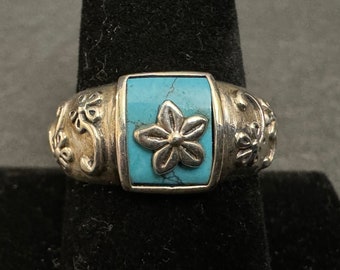 Incredible Sterling Silver Marked 925 Ring. Size is 9 1/2.