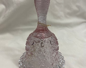 Fenton light rose pink bell with diamond optic swirl pattern #528