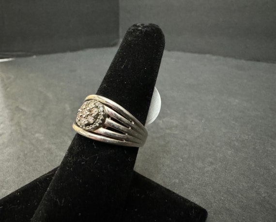 Stunning Sterling Silver 925 Ring. Size 7 - image 2