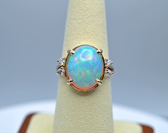 OPAL (6.00 ct. oval cabochon) & Diamond Ring 14k Gold - Handcrafted