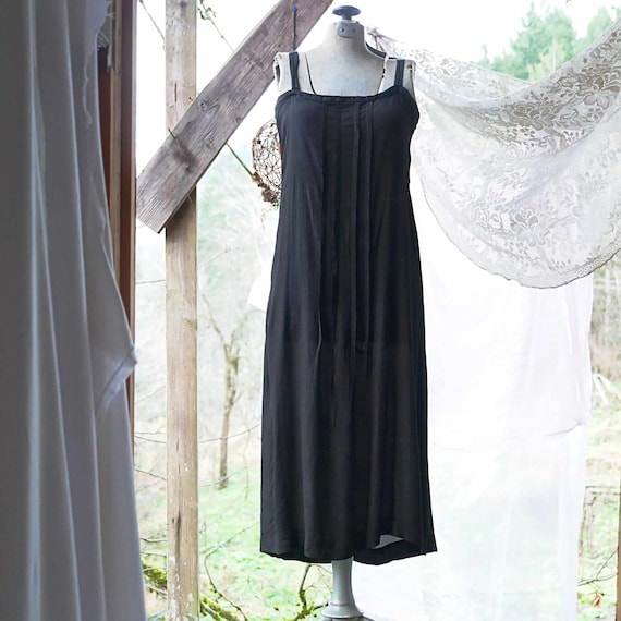 1920's / 1930's Art Deco, Black Silk Column Slip.