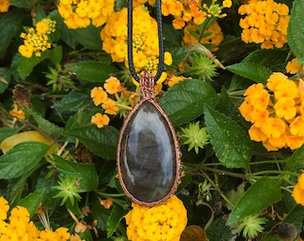 Labradorite pendant
