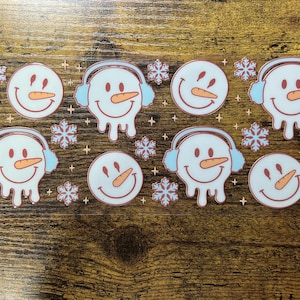 UVDTF Wrap Niedlicher Schneemann Winter 16 Unzen Dose Glas, Becher, Becher, Schneemann Wrap, gebrauchsfertig, wasserdicht, permanent klebend, doppelseitiger Druck