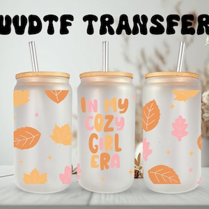 Emballage UVDTF In My Cosy Fall Era 16 oz, verre, tasse, gobelet, option d'impression recto-verso, prêt à poser, adhésif permanent imperméable à l'eau