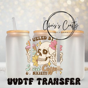 Décalcomanie UVDTF, squelette rétro alimenté par l'anxiété et le café pour verre, tasse en verre de 16 oz-20 oz, prêt à poser, adhésif imperméable permanent