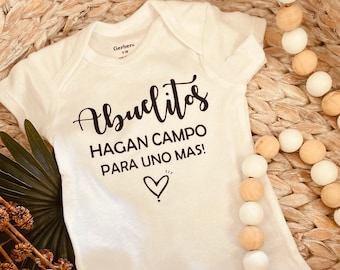 Abuelitos Hagan Campo Para Uno Mas pregnancy Announcement