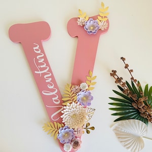 Placa de nome do bebê/berçário boho/carta de flor de berçário personalizada/inicial de berçário/decoração de chá de bebê/decoração de carta de chá de panela/lett floral grande