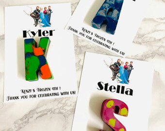 Frozen party favors/Kids party favor(4)/Initial crayon/alphabet crayons/personalized party favors/birthday favor/frozen goodies/frozen theme