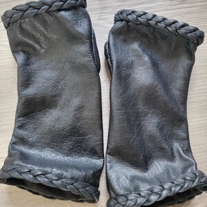 Black Leather Fingerless Gloves: Braid Detail Driving Gloves image 5
