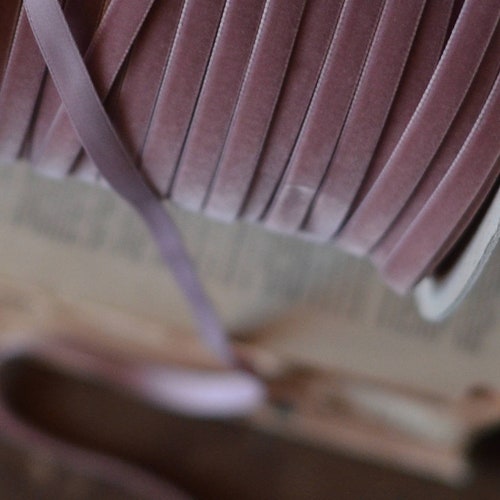 dusty mauve 3/8" swiss velvet ribbon