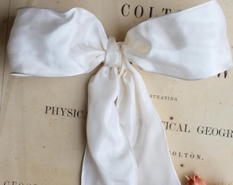 Romig ivoor 2 3/8" Duits taft koordlint